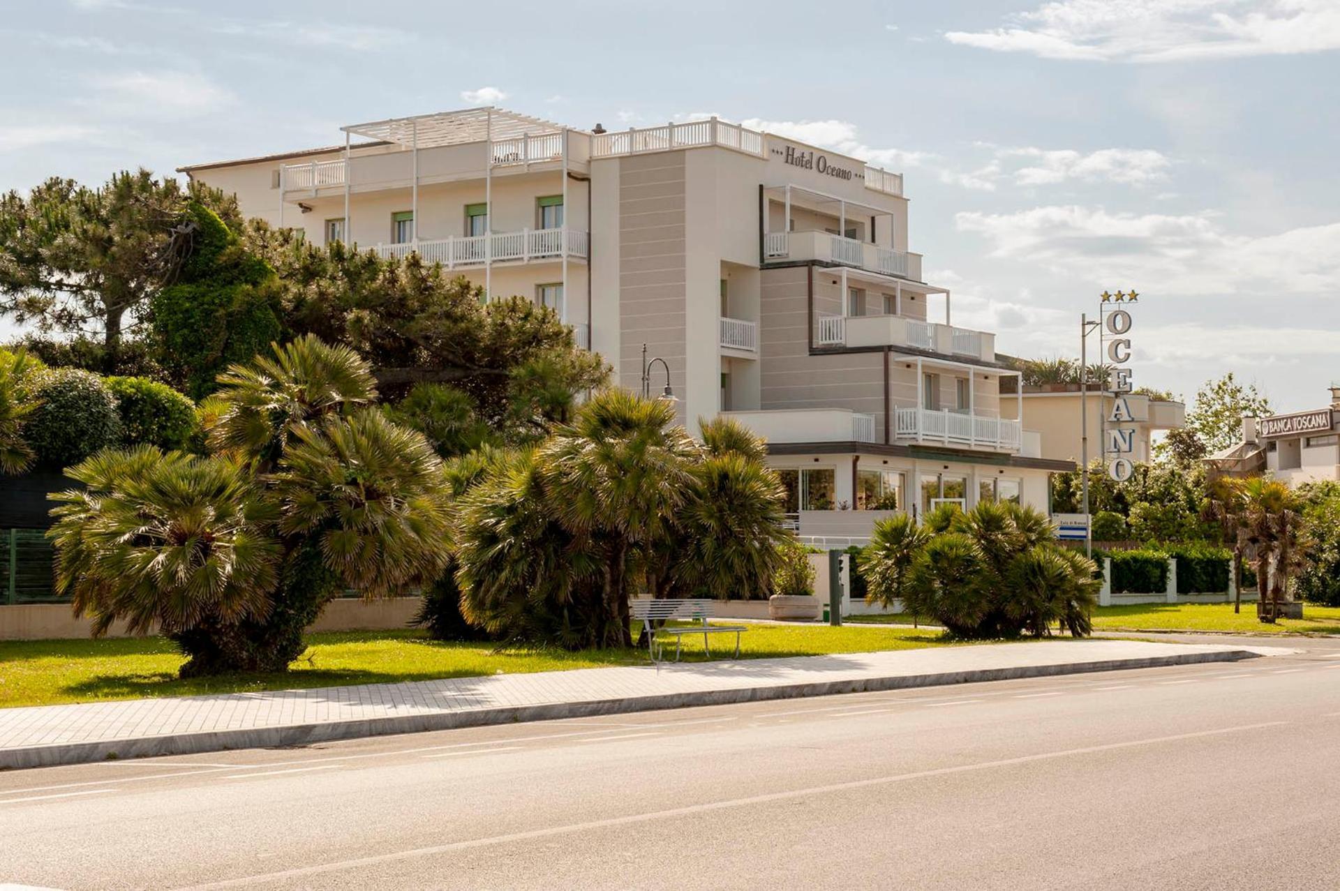 Hotel Oceano Марина-ди-Пьетрасанта Экстерьер фото